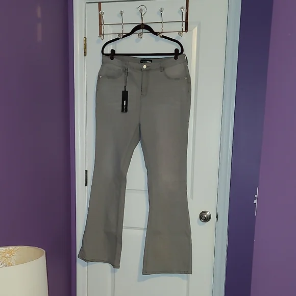 Fashion Nova Gray Flare Jeans - Picture 2 of 6